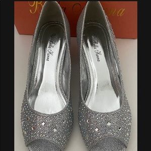 Silver Peep Toe Pump